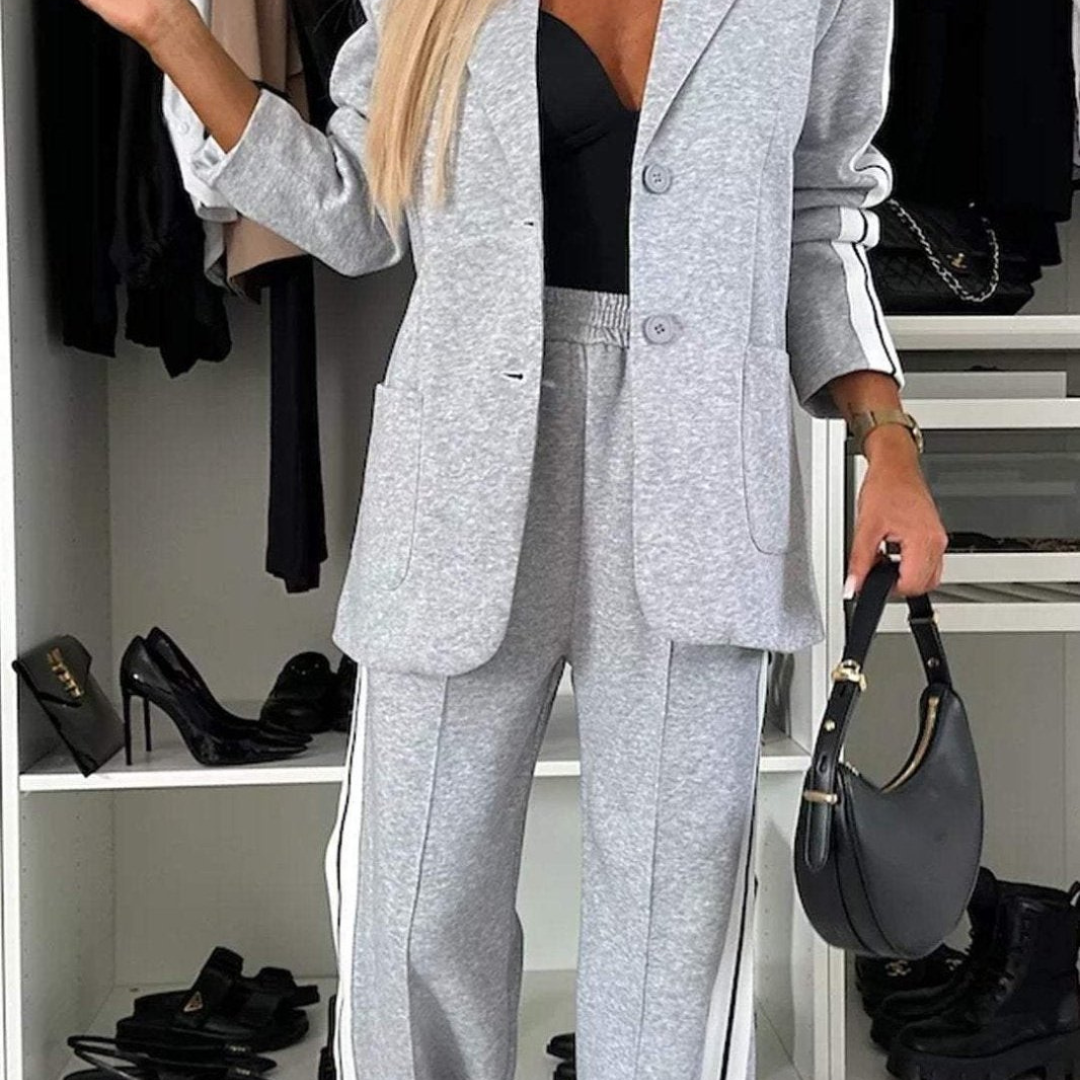 Leila - Casual Long Sleeve Tracksuit